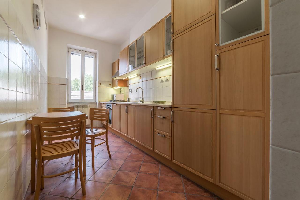 Roman Experience Testaccio Flat Екстер'єр фото